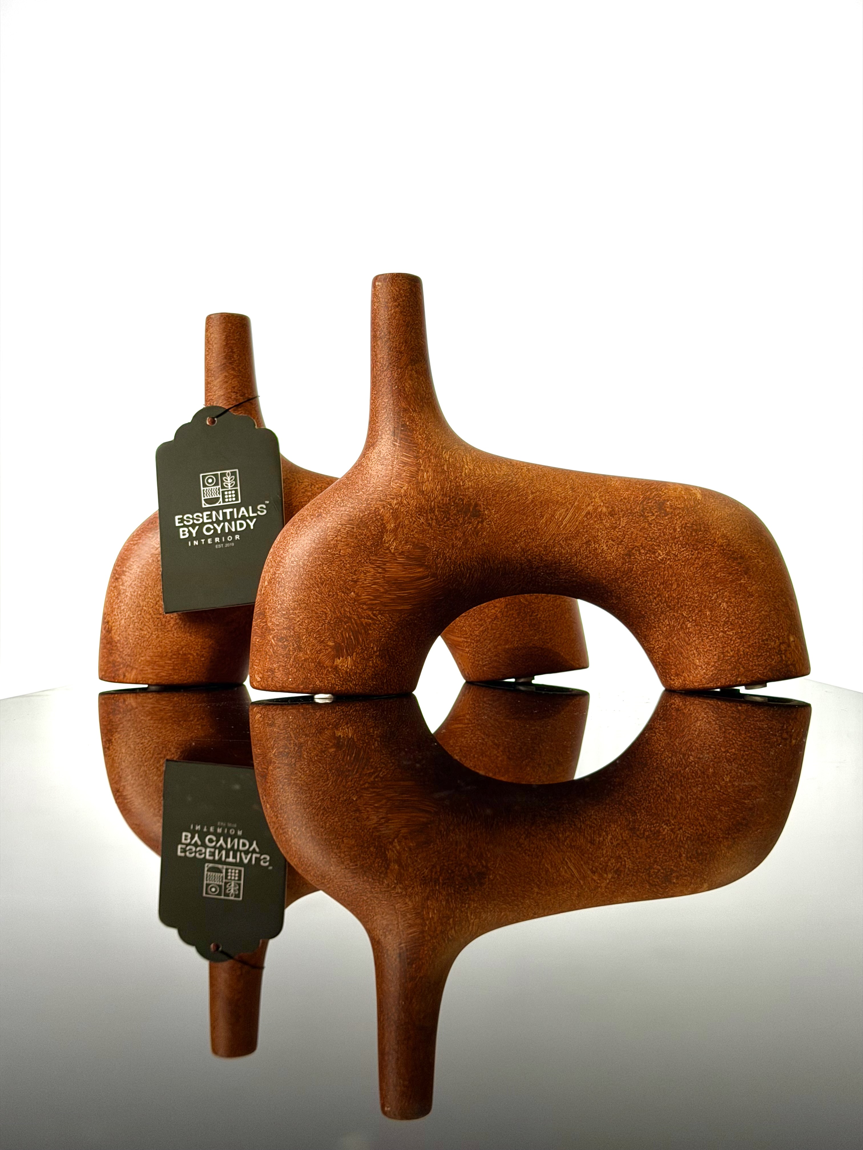The Terra Loop Vase
