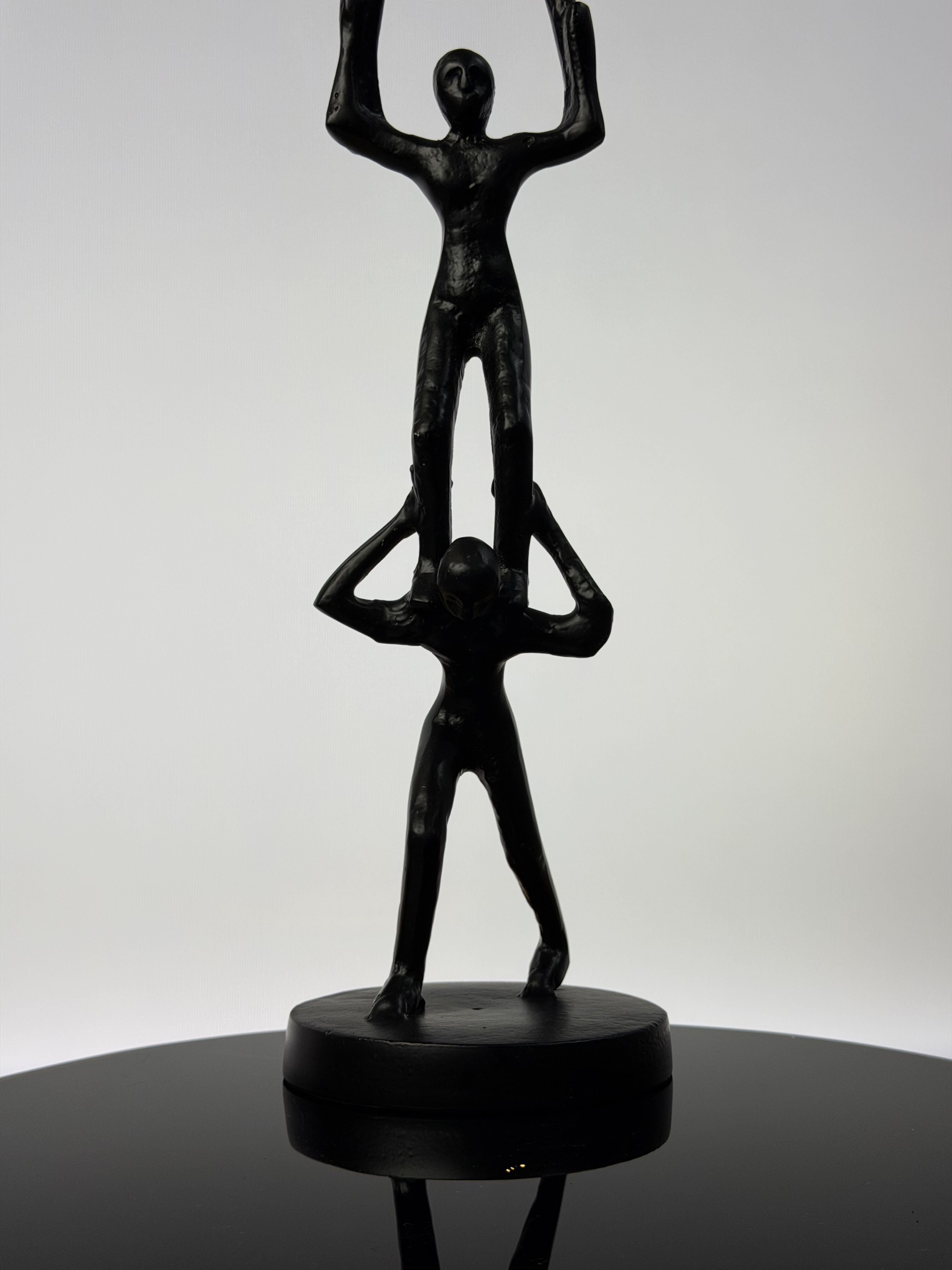 A powerful sculptural representation